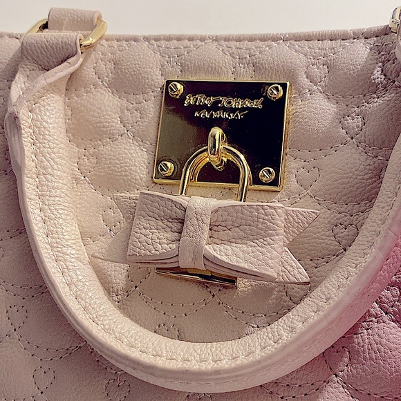 Betsey Johnson - Cream Satchel Bag with Bow Quilted Triple Entry - Picture 7 of 7